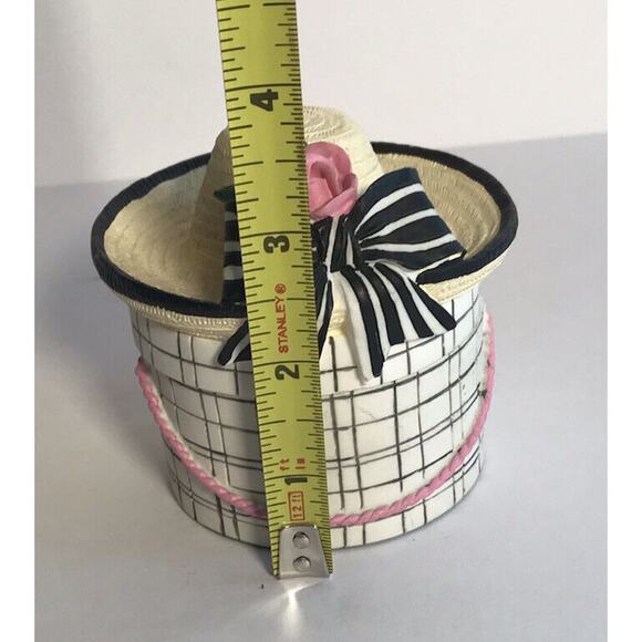 Vintage Women's Hat Ceramic Trinket Box Artisan Flair Pink Rose Bow Novelty - Picture 10 of 12